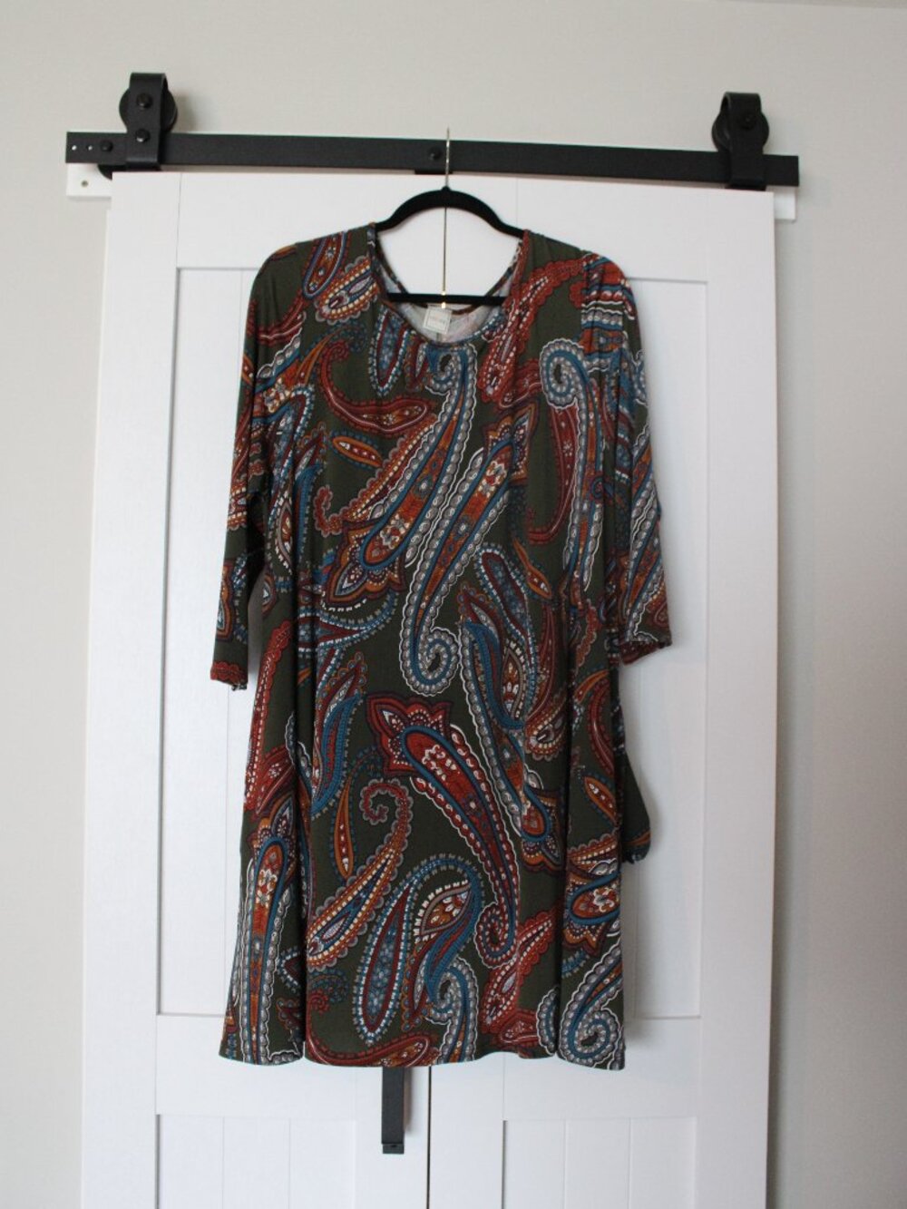 HERSHE 3X Multicolor Paisley Dress